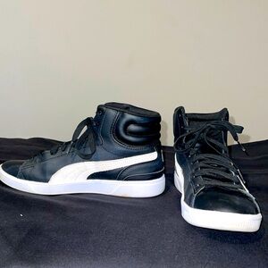 Puma Mid Sneakers